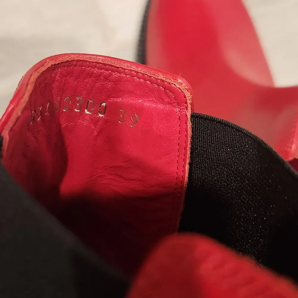 Alexander McQueen studded logo plaque red Chelsea boots size 39 - Picture 5 of 6